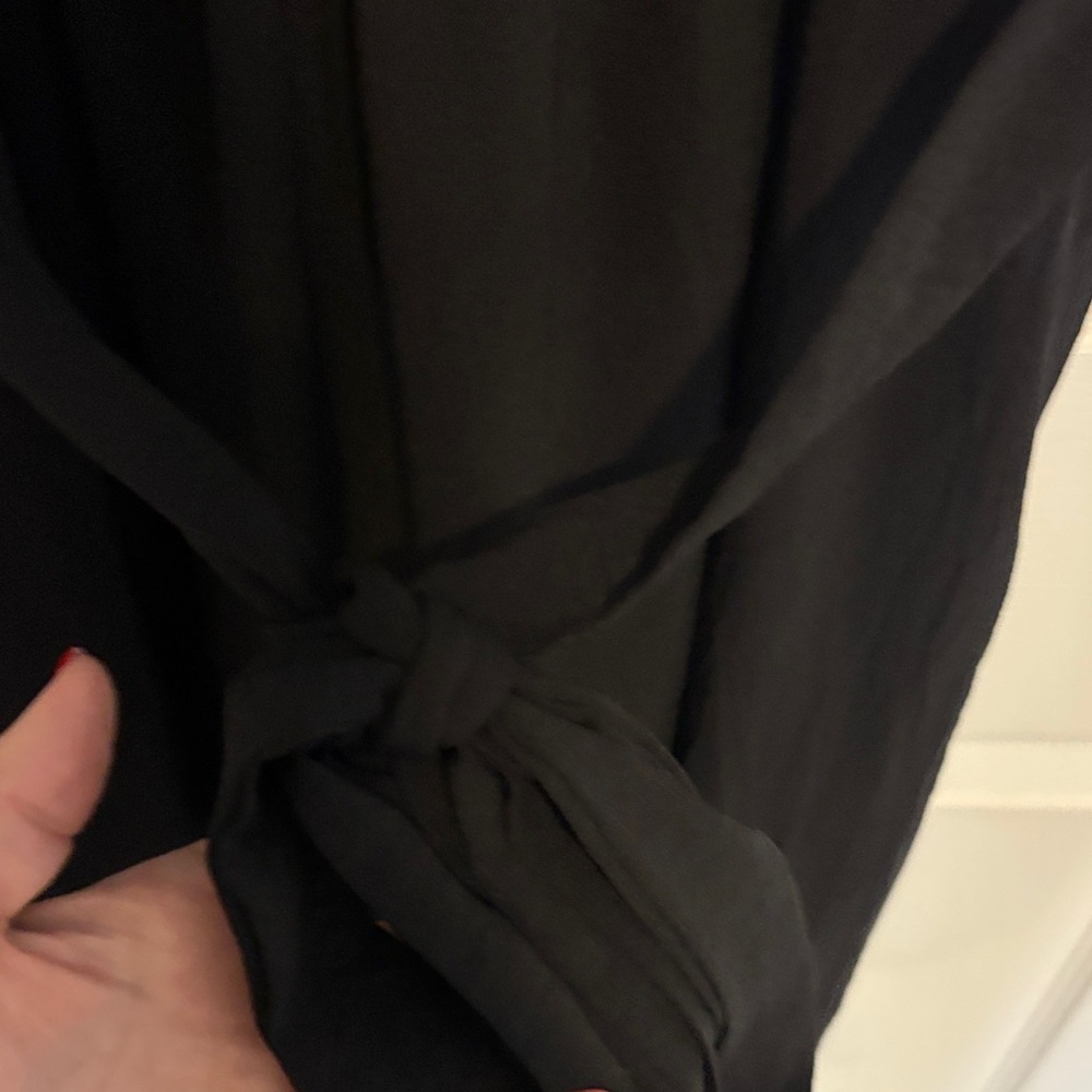ARULA Elegant Black Jumpsuit - Picture 5 of 7